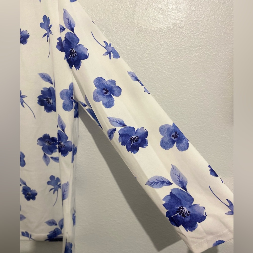 Floral Long Sleeve Top - Picture 4 of 5